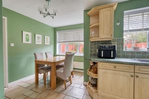 Kitchen/Diner- click for photo gallery